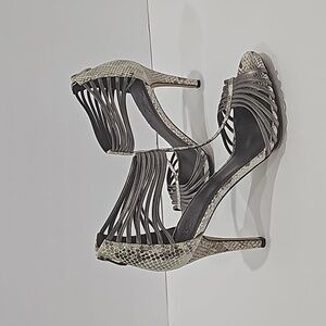 Vince Camuto Snake Print Strappy Grey beige Heels back zipper Size 10